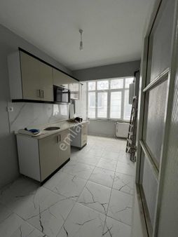 Başakşehir Güvercintepe Mahallesi 2+1 Kiralık Daire.