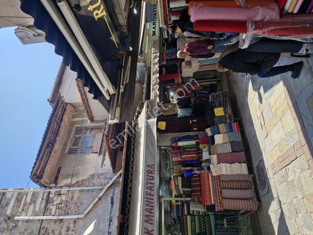 Kemeraltında Küçük Demirhanda Üst Kat Dubleks Dükkan Satılık Mkd