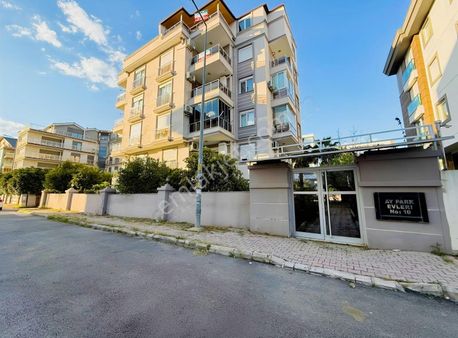 Uncalı Konaklar'da Havuzlu 205 M2 5+1 Dubleks Satılık Daire