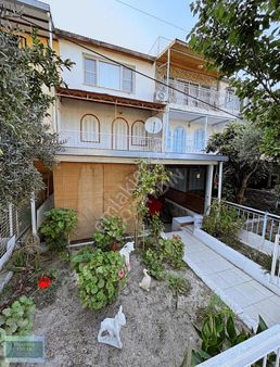 Kadınlar Denizinde Müthiş Konumda Bahçeli Yazlık Villa