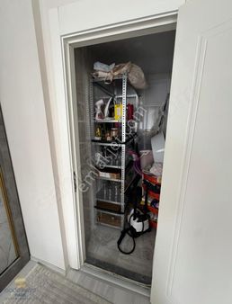 Güvenevler'de Satılık 3+1 Daire Full Yapılı Kapalı Balkon Güney