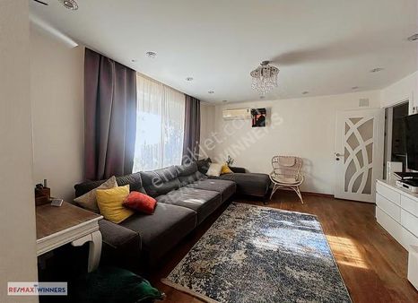Sahile Yakın, Bahçe Kullanımlı 3+1 Eşyalı Kiralık Daire