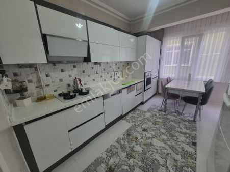 ***emin Emlak Satıyor..*** **emin Emlaktan Valide Sultan Mahallesinde Fırsat Satılık Daire ***🏠