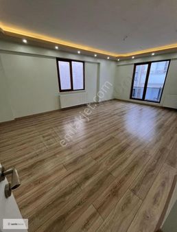 Çiçek Yuvasının Dibinde Hastaneye Yakın 2+1 Kiralık Daire