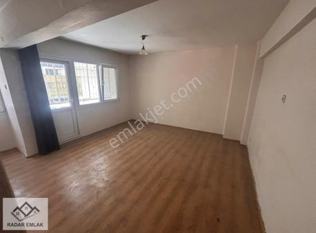 Konak Altıntaş'ta Metro Yakını 2+1 Otoparklı Kiralık Daire