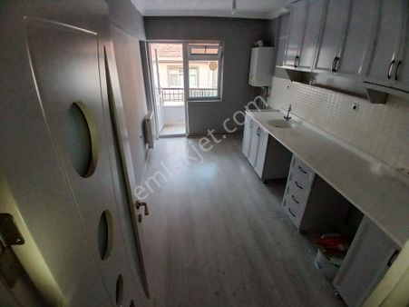 Mç Emlak'tan İstasyon Mahallesin'de 2+1 Satılık Daire