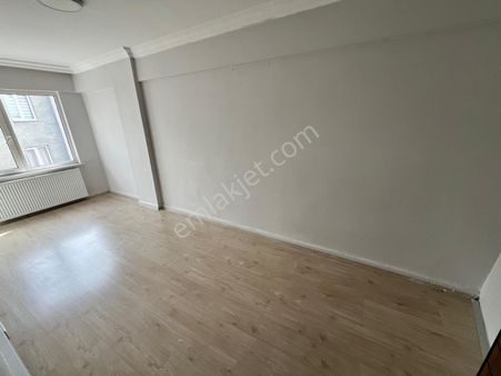 Belediye Civarı Dr.erduran İş Merkezin'de Satılık Büro/ofis