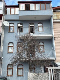 Gaziler Mahallesinde 4 Katlı Müstakil Bina