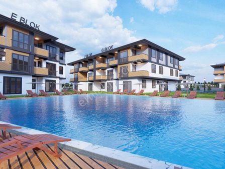 Kumbağ'da Havuzlu Ova Kent 2 Sitesinde Satılık Lüks 3+1 Daireler