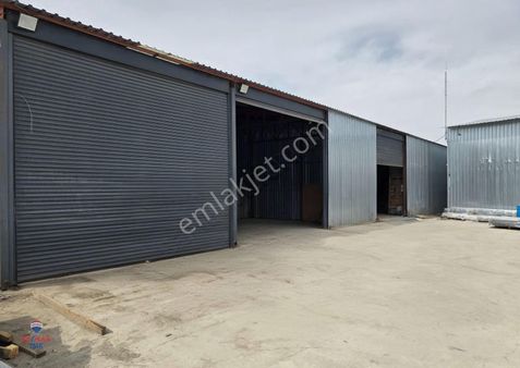 Ferhatpaşa Da 1000m2 Depolama -açık Sevkiyat Alanı