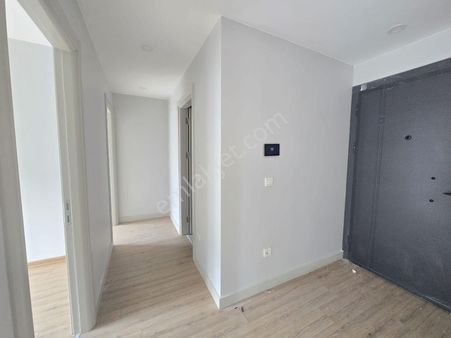 Siltaş Premıum Site İçine Bakan Balkonlu 2+1 Satılık Daire