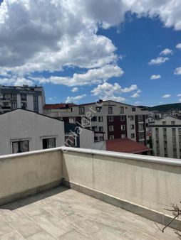 Mustafapaşada İki Aileye Uygun Geniş Dublex