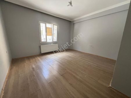 Buca Çamlık Mahde Uçanyol Yakını 2+1 90m2 D.gazlı Ayrı Mutfak Kiralık Daire