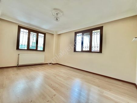 Yusuf Emlaktan Satılık Yüksek Giriş Daire Cumhur,yette