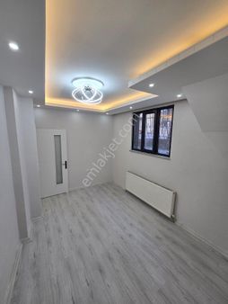 Ülgen İnşaattan Sultangazi Esentepe Mahallesinde 4 Yıllık 2+1 Satılık Bahçe Katı