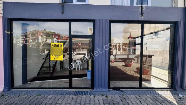 Belek Cumhuriyeti Caddesin Kiralık Köşe Dükkan