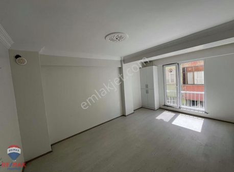 Biga/cumhuriyet Mah. Yeniyol Cad. 2+1 Kiralık Fırsat Daire