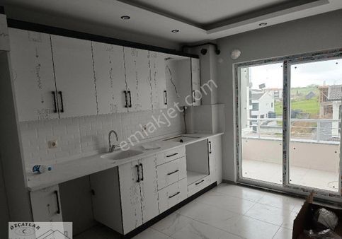 Kiralık Sıfır 2+1 Daire Mevlana Mahallesi