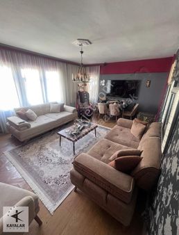 Kayalar Emlaktan Yalova Gop Mahallesinde Satılık 2+1 Daire
