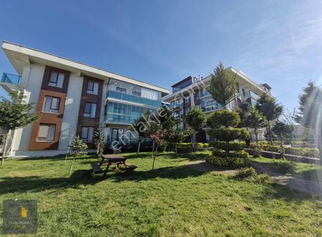 Karasu'da Deniz Manzaralı 2+1 Sürekli Kiralık Daire (eşyasız)