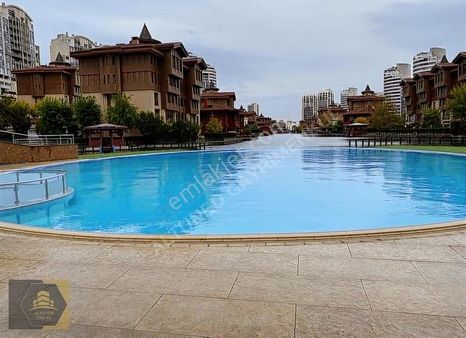 Sinpaş Bosphorus City'de Acil Satılık 2+1 Daire