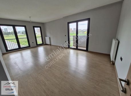 Emlaklar Toki,ebeveyn Banyolu,ara Kat,temiz,kiralık 3+1 Daire