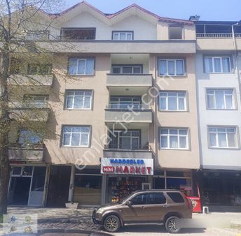 Hendek Şehir Merkezine Yakın Geniş Kiralık Daire