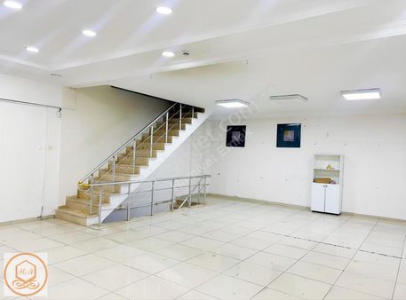 Tekstilkent'te 3 Katlı, 210m² Kiralık Mağaza/ofis