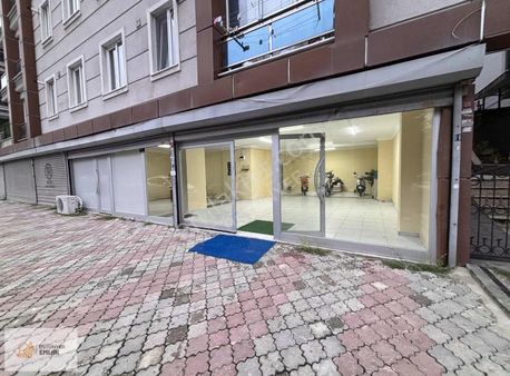 Büyükçekmece Ekinoba Mahallesinde 100 M2 Satılık Dükkan