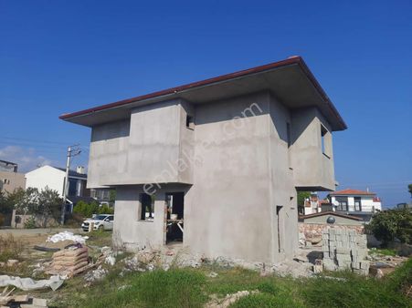 Karaburun Mordoğanda Kabası Tamamlanmış Satılık Müstakil Villa