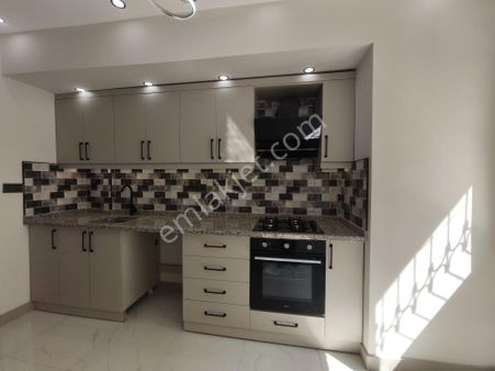 Adana Beyazevler Mah 3+1 Zemin Kat Ful Yapılı Masrafsız Satılık Daire