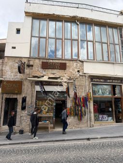 Umut Emlak'tan 1.cadde Üzeri Satılık 5 Odalı Tarihi Konak(otel)