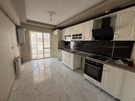 Keçiören Etlik Ayvalı Yükseltepe De Ön Cephe Asansörlü 3+1