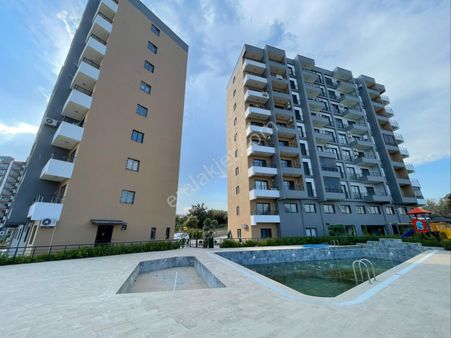 Limonlu Mah Kapısı Havuza Açılan Satılık Sıfır Eşyalı 1+0 Yazlık