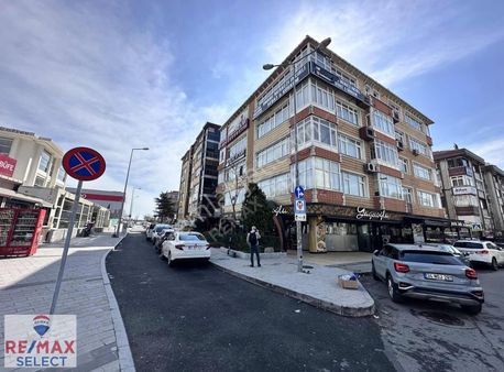 Sevcan Remax Bakırköy İncirli Metrobüs E5 Cephe Tabela Değerli