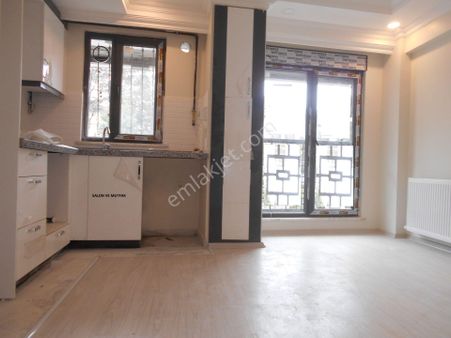 Avrupa Emlaktan(memura)nine Hatun Mh 68m²2+1 Yüksek Giriş,a.mutfak,4 Yıllık,2 Banyo-15güne Boşalacak