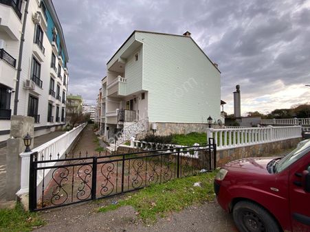 Balıkesir Edremit Ülkü Yolu Demir Sitesinde Doblex Kiralık