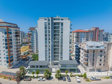 Mahmutlarda Denize 600m Eşyalı 1+1 Full Aktiviteli Site 80 M2