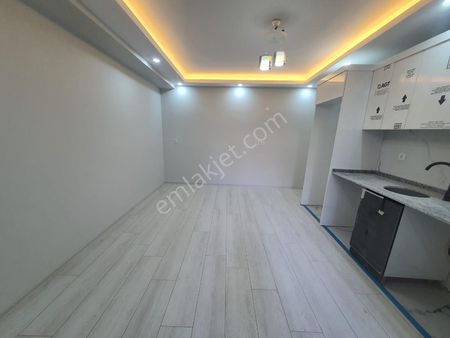 Yıldızkent'in Kalbinde, A101 Bitişiği Kiralık Yüksek Giriş 1+1