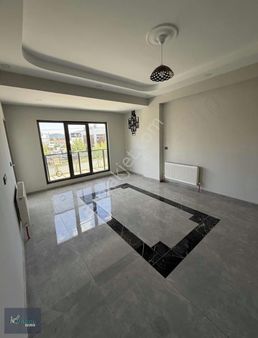 Nezih Bina İçerisinde Kiralık Ofis