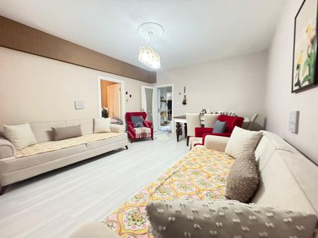 Göral Emlak 2+1 Full Yapılı Giriş Katı Sinan Caddesi Üzerinde