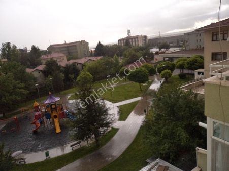 Önaldan Ankara Gölbaşı Bahçelievler Mah. 3+1 Üst Kat Park Manzaralı