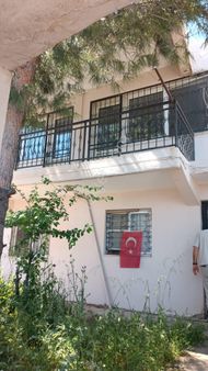 Bornova Atatürk Mah. 3+1 Müstakil Satılık Bina