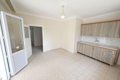 Üstünkent - Çiftlikköy'de Emsallerinden Geniş 2+1 Kiralık Daire