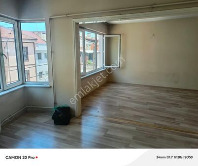 Bursa Ünlü Cadde Kayıhan Girişi 2. Kat 80 M2 2. Kat Daire Kiralık