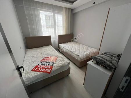 Merkezde 1+1 Eşyalı -- Kiracılı Satılık Daire -- Burcu Emlaktan