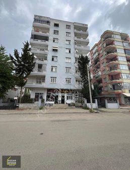 Kozan Divan Emlak'tan İmam Hatip Sokak Üzerinde 100 M2 İşyeri