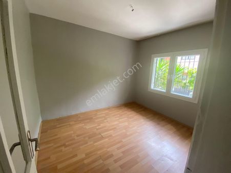 Buca Çaldıran Mah.de Gürçeşme Civarı 2+1 80m2 Ayrı Mutfak Y.giriş Kiralık Daire