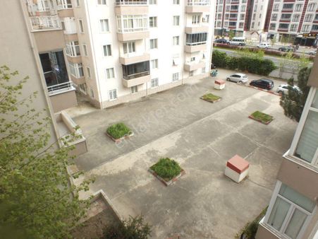 Ali Paşa’da Bulvara Yakın Ece Sitesinde Geniş Ve Ferah Ara Kat Kiralık 3+1 Daire