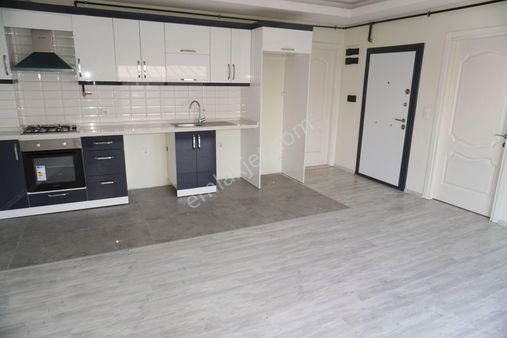 Çiğli Ataşehirde İzban Tranway Yürüme Mesafesinde 1+1 Daire